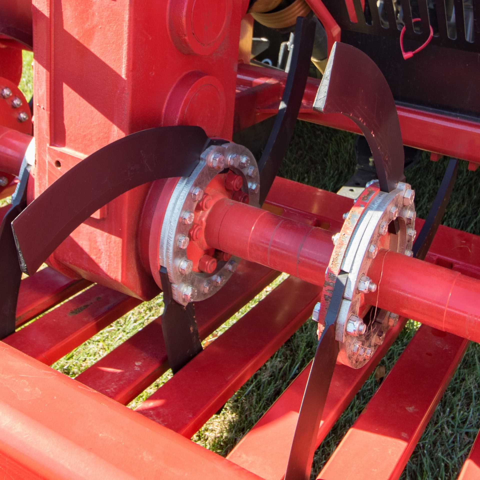 Pénètre jusqu'à 25cm dans le sol